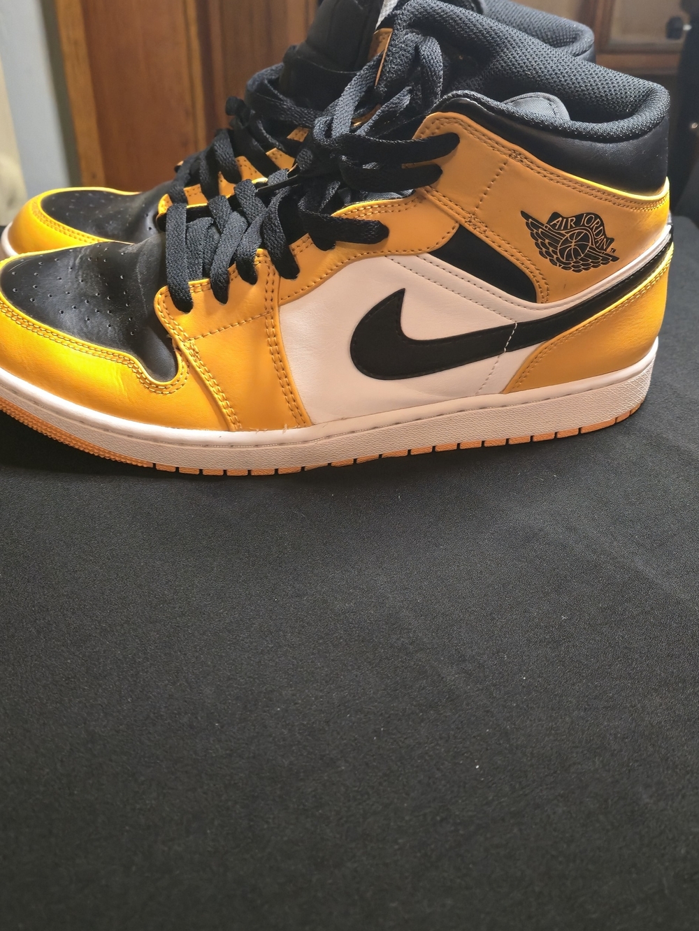 Nike Air Jordan 1